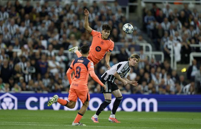 Pau Cubarsí, contra el Newcastle (Cordon Press)