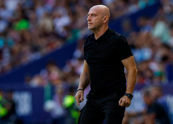 Julián Calero, durante el Levante-Real Betis (Foto: LALIGA).