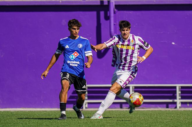 Mario Domínguez, con el Juvenil A ante Las Rozas (Foto: Real Valladolid).