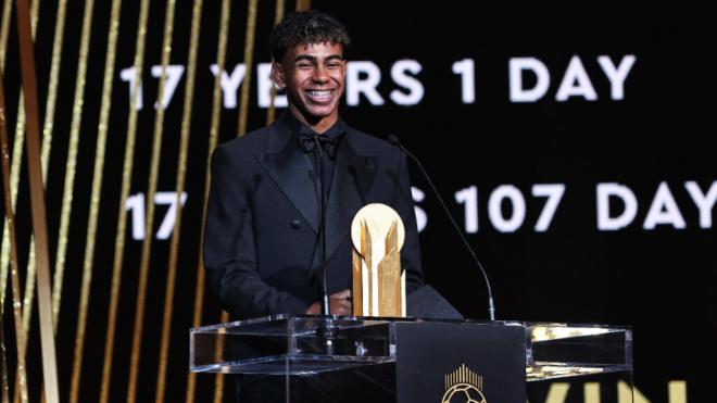 Lamine Yamal gana el Trofeo Kopa en la gala del Balón de Oro 2024 (Cordon Press)