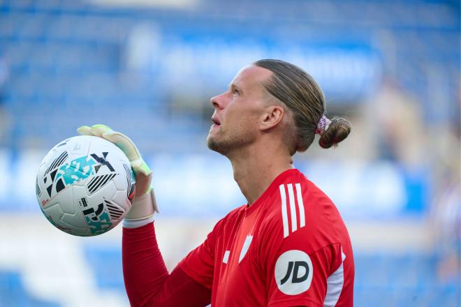 Orjan Nyland, ante el Alavés (Foto: Cordon Press).