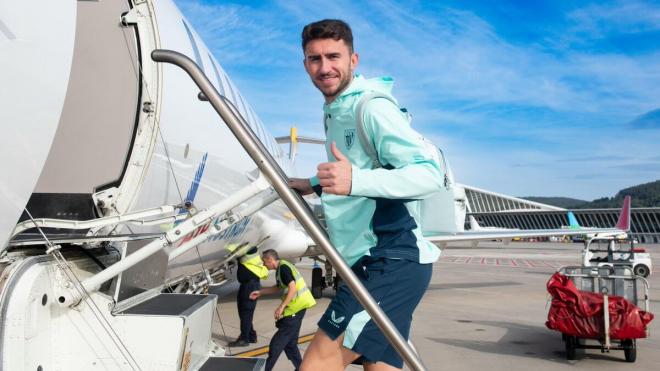 Aymeric Laporte se sube al avión (Foto: Athletic Club)
