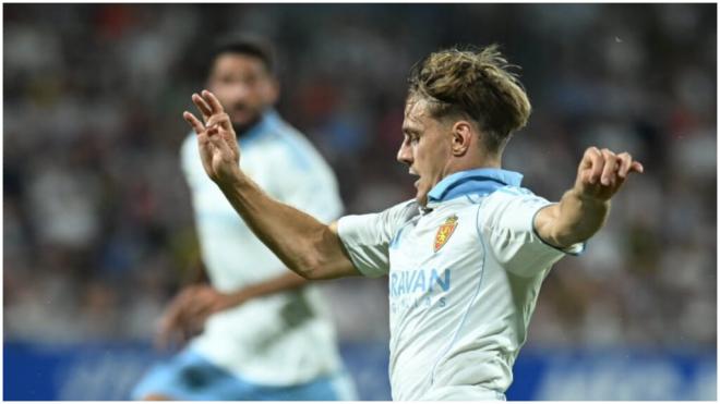 Dani Gómez, en el último partido del Real Zaragoza. (@RealZaragoza)