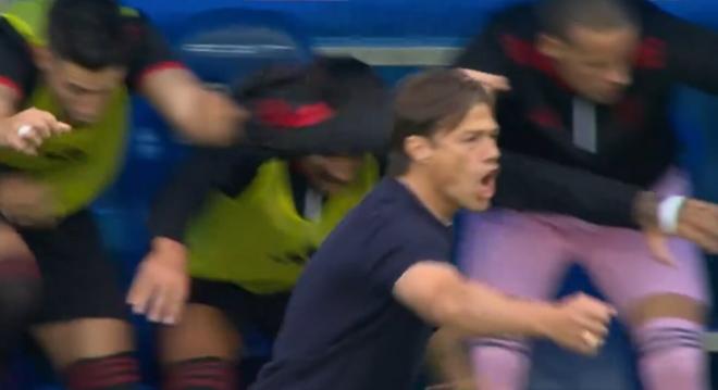 Matías Almeyda, celebrando el gol de Vargas.