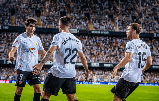 Alegría de gol en Mestalla (Foto: Valencia CF)