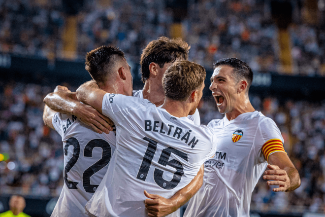 Alegría de gol en Mestalla (Foto: Valencia CF)