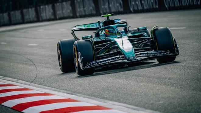Fernando Alonso, en Bakú (Foto: Aston Martin).