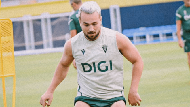 Javi Ontiveros, en una sesión del Cádiz (Foto: CCF).