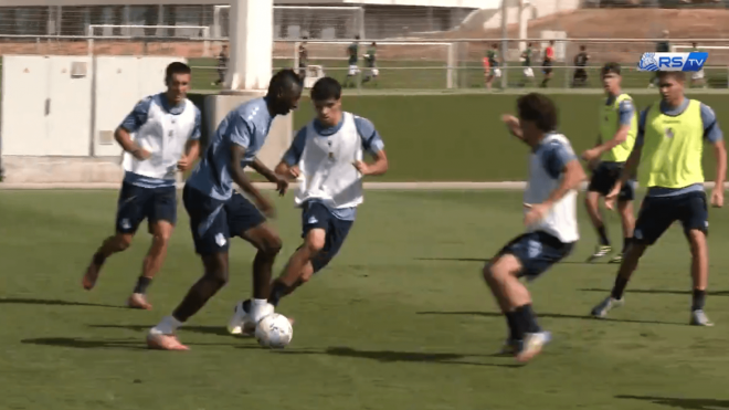 Umar Sadiq, en el entrenamiento de la Real Sociedad.