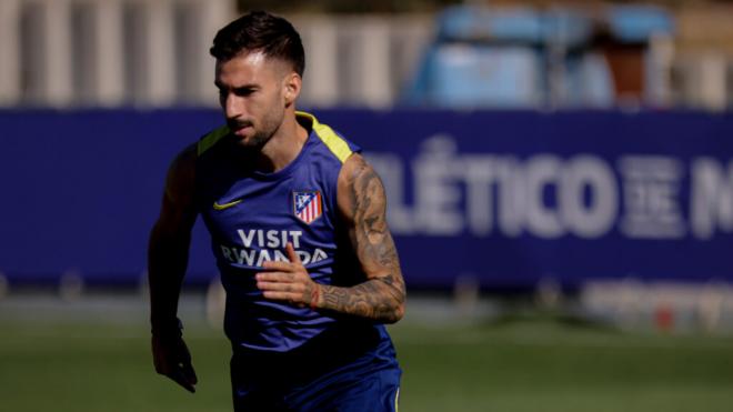 Álex Baena en su vuelta a los entrenamientos ('X' @Atleti)