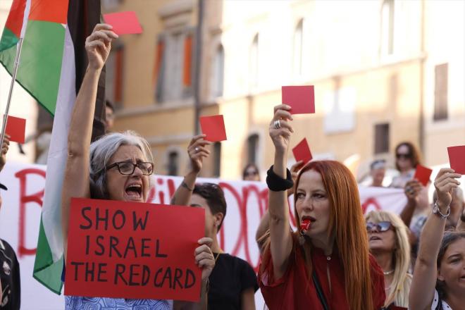Protestas para sacar a Israel de las competiciones deportivas en Roma, Italia (Foto: EuropaPress).