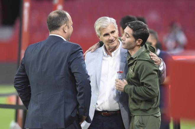 Antonio Cordón, José Ignacio Navarro y Marcelino, en la previa del Sevilla - Villarreal (Foto: Ki