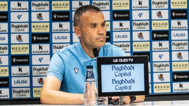 Sergio Francisco, en rueda de prensa (Foto: Real Sociedad).
