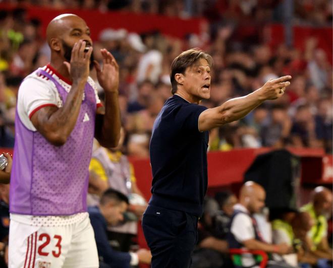 Matías Almeyda, con Marcao a su lado (Foto: Cordon Press).