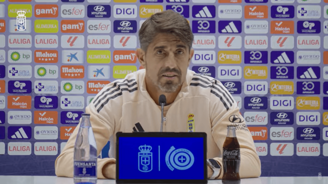 Paunovic, en rueda de prensa del Real Oviedo.