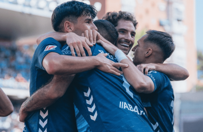 Los jugadores del Celta celebran un gol en Vallecas (Foto: Celta).