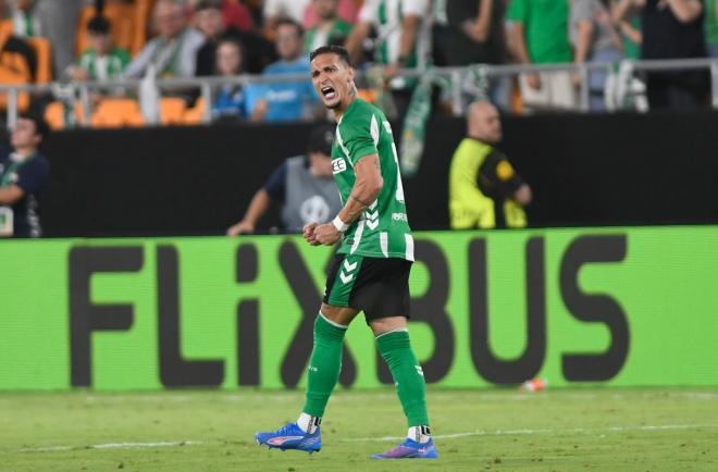 Antony, celebrando su gol ante el Forest (Foto: Kiko Hurtado).