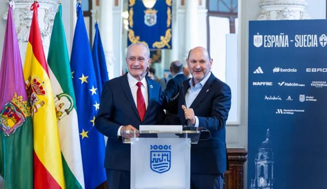 Paco de la Torre y Rafael Louzán presentan la Nations League en Málaga (Foto: RFEF).