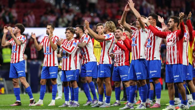 Los jugadores del Atleti celebrando la victoria ante el Rayo (Europa Press)