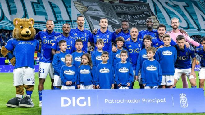El once del Real Oviedo ante el Barcelona en LALIGA EA SPORTS (foto: REal Oviedo X).