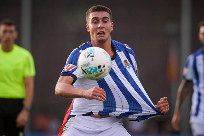Jon Karrikaburu, en un partido de la Real Sociedad (Foto: Cordon Press).