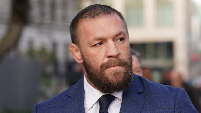 Conor McGregor de camino al juzgado (Cordon Press)