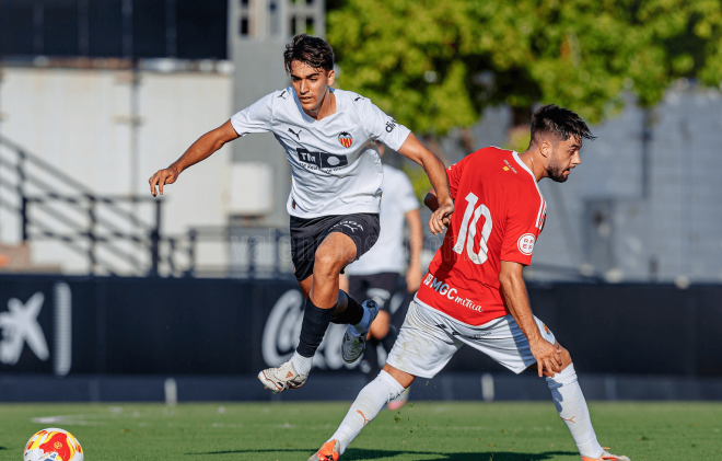 Álex Cerdá del VCF Mestalla (Foto: Valencia CF)