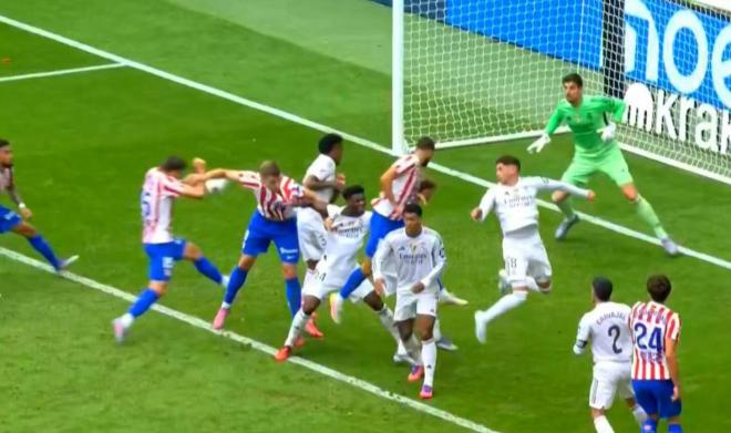 El gol con la mano de Clément Lenglet en el Atlético-Real Madrid.