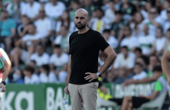 Claudio Giráldez en el Martínez Valero (Foto: LaLiga).