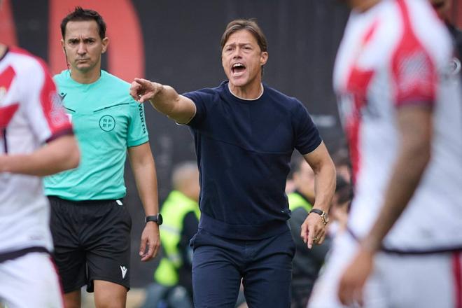 Matías Almeyda, en el Rayo-Sevilla (Foto: Cordon Press).