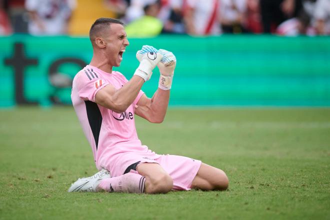 Odysseas Vlachodimos, en el Rayo-Sevilla (Foto: Cordon Press).