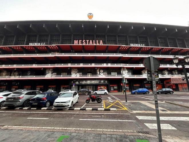 Mestalla tras la lluvia, sede del Valencia CF - Real Oviedo