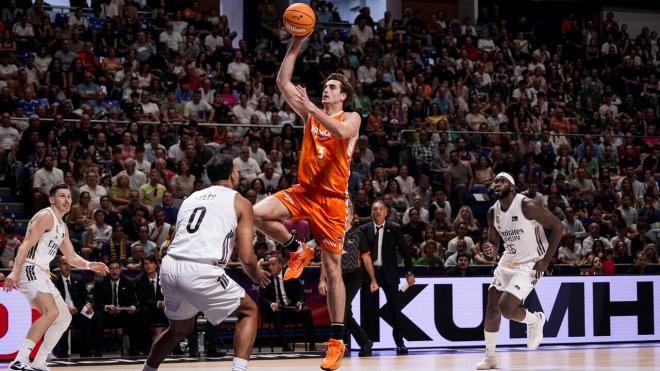 Real Madrid - Valencia Basket en la final de la Supercopa (Foto: ACB)