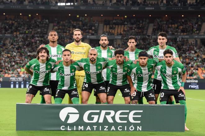 El once del Betis contra Osasuna (Foto: Kiko Hurtado)