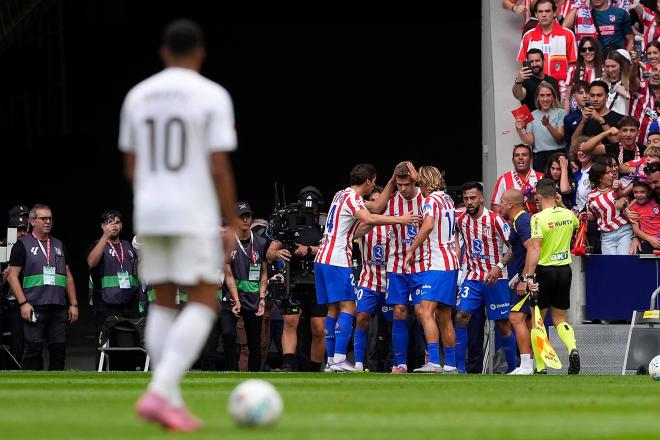 Mbappé tras un gol del Atlético (Cordon Press)