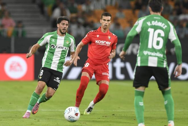 Pablo Fornals, en el Betis-Osasuna (Foto: AFP7/Europa Press).