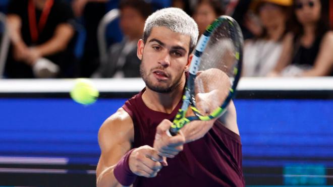 Carlos Alcaraz, durante su partido ante Casper Ruud (foto: EFE).