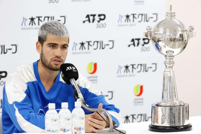 Carlos Alcaraz, en rueda de prensa tras ganar en Tokio (FOTO: Cordón Press).