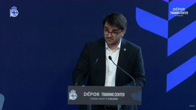 Massimo Benassi en el acto de presentación del Dépor Training Center. (Foto: RCD)