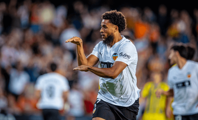 Arnaut Danjuma en el Valencia-Oviedo (Foto: Valencia CF)
