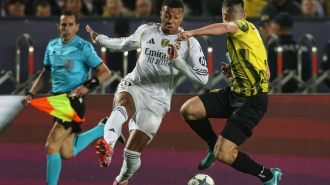 Kylian Mbappé en el partido ante el Kairat Almaty (Foto: EFE)