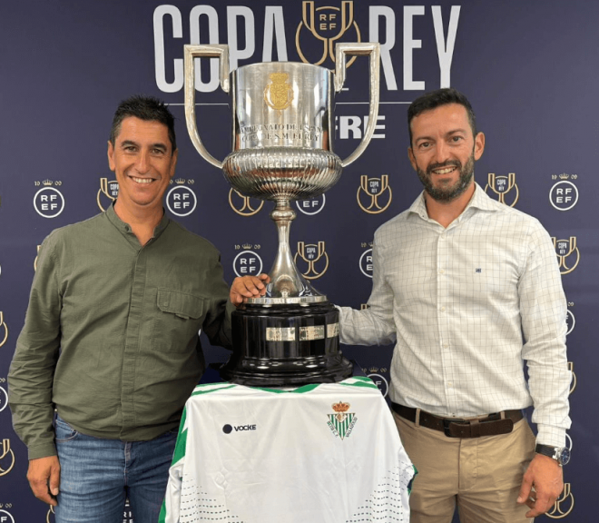 Representantes del Betis CF en el sorteo de la previa de Copa del Rey.