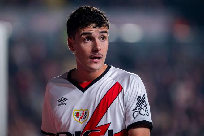 Sergio Camello, en un partido del Rayo Vallecano (Foto: Cordon Press).