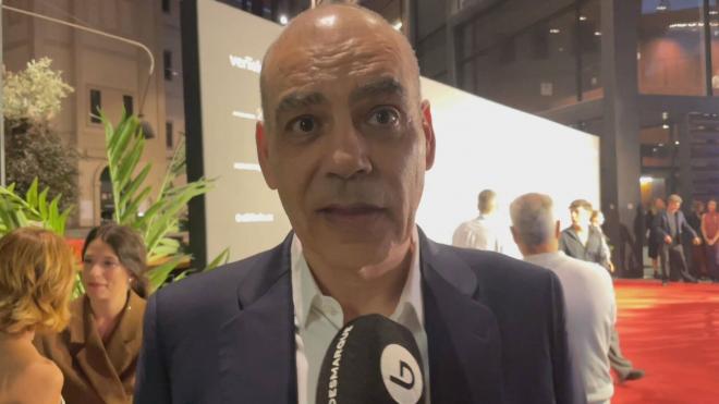 Nacho Abad atiende a ElDesmarque (Foto: ElDesamrque)
