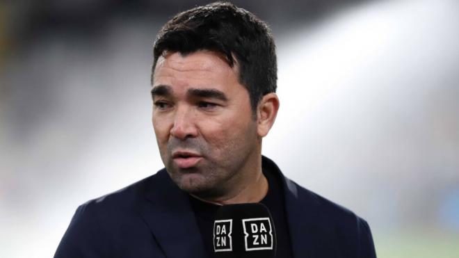 Deco hablando en con el micrófono de DAZN (Cordon Press)