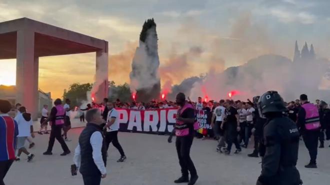 Los ultras del PSG llegan a Montjuic (ElDesmarque)