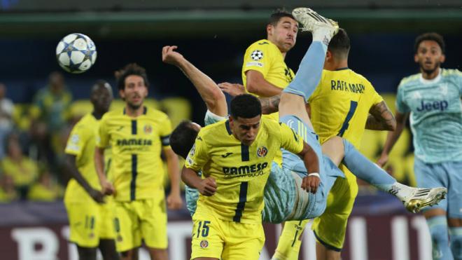 El gol de chilena de Federico Gatti (Foto: Cordon Press)