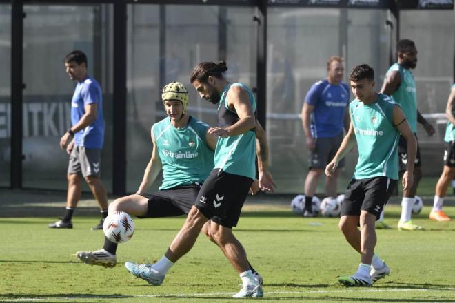 Ricardo Rodríguez, durante la sesión del miércoles (Foto: Kiko Hurtado).
