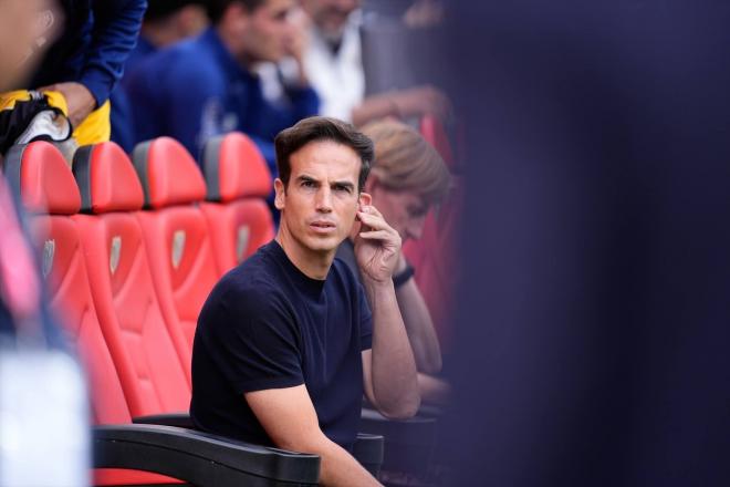 Íñigo Pérez, antes del Rayo Vallecano-Sevilla (Foto: Europa Press).
