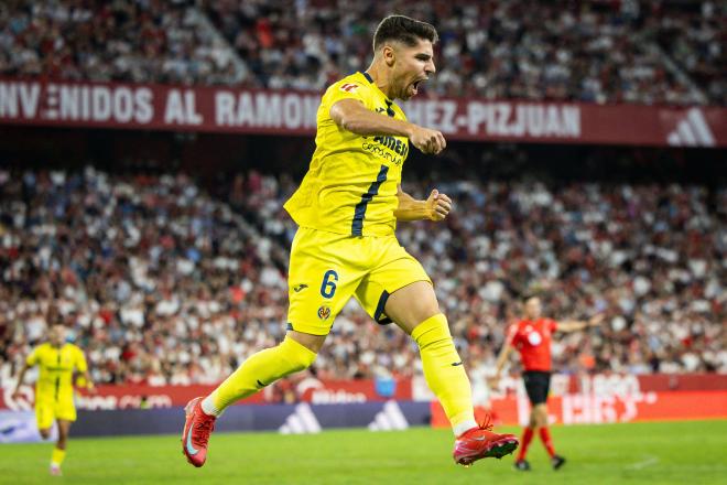 Manor Solomon celebra un gol con el Villarreal (Foto: Cordon Press).